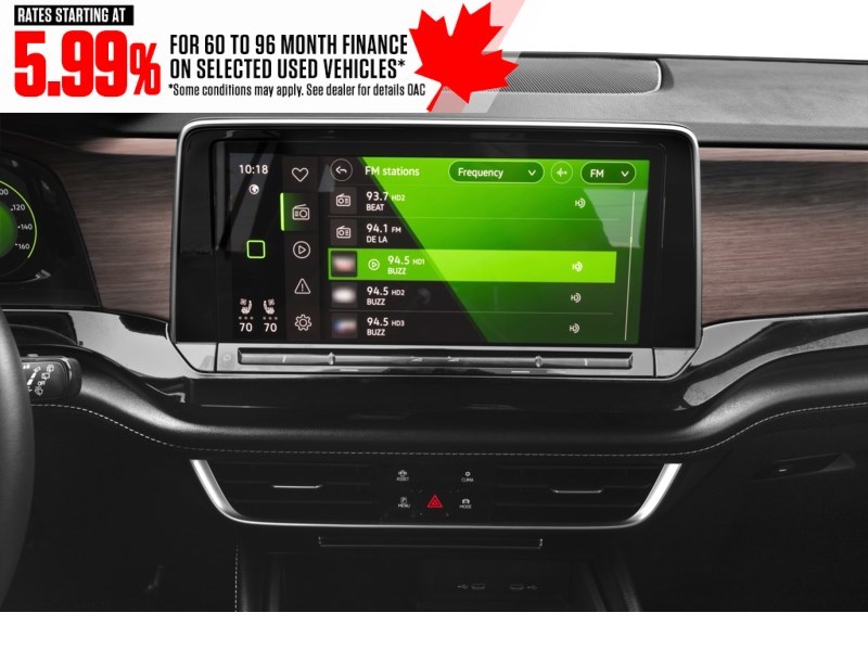 2024 Volkswagen Atlas Highline 2.0 TSI 4MOTION Interior Shot 2