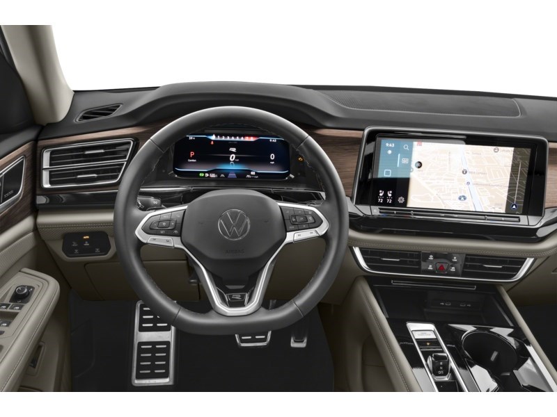2024 Volkswagen Atlas Execline 2.0 TSI 4MOTION Interior Shot 3