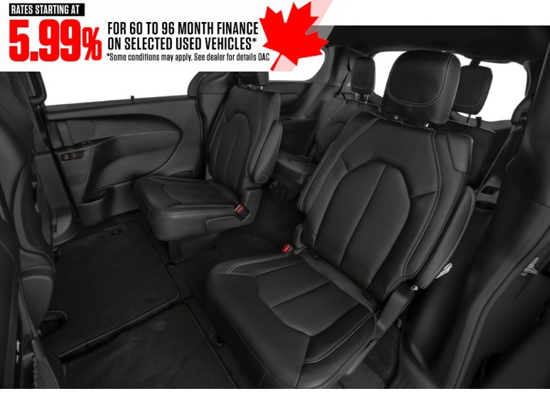 2025 Chrysler Pacifica Limited FWD Interior Shot 5