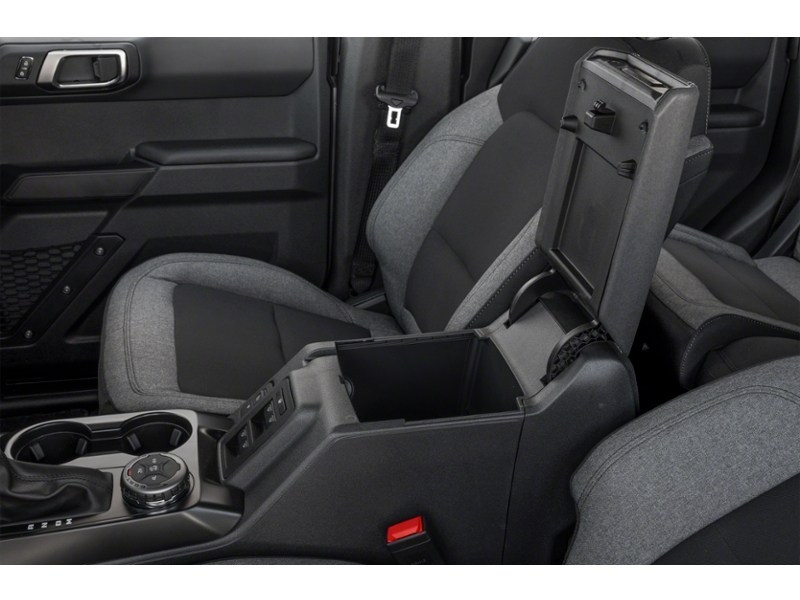 2025 Ford Bronco Big Bend Interior Shot 7