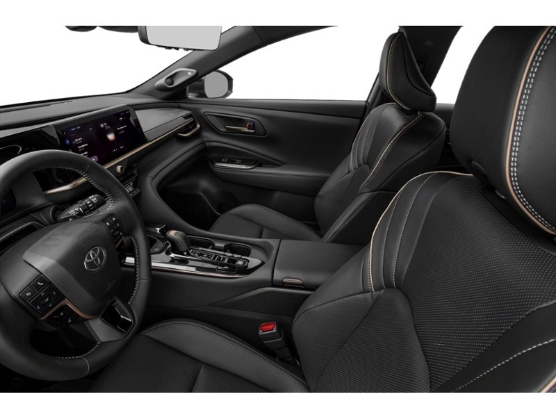 2025 Toyota Crown Signia Limited AWD Interior Shot 4