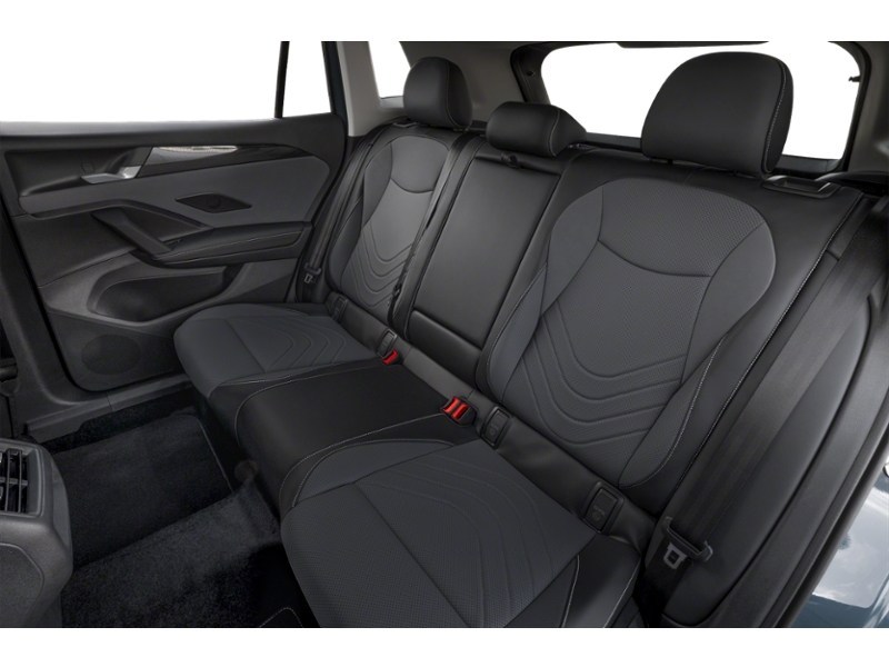 2026 Volkswagen Tiguan Comfortline 4MOTION Interior Shot 5