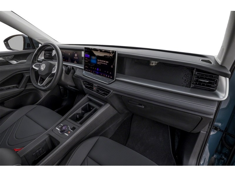 2025 Volkswagen Tiguan Comfortline Interior Shot 1