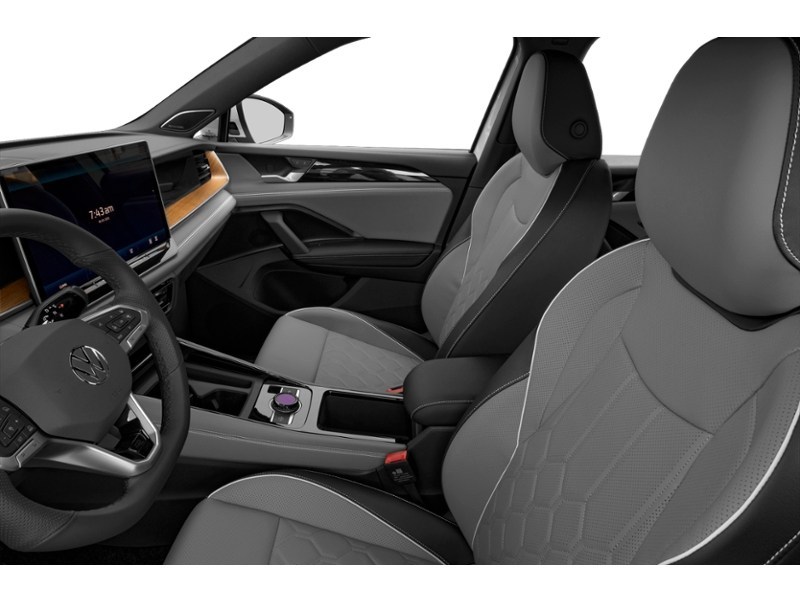 2025 Volkswagen Tiguan Highline R-Line 4MOTION Interior Shot 4
