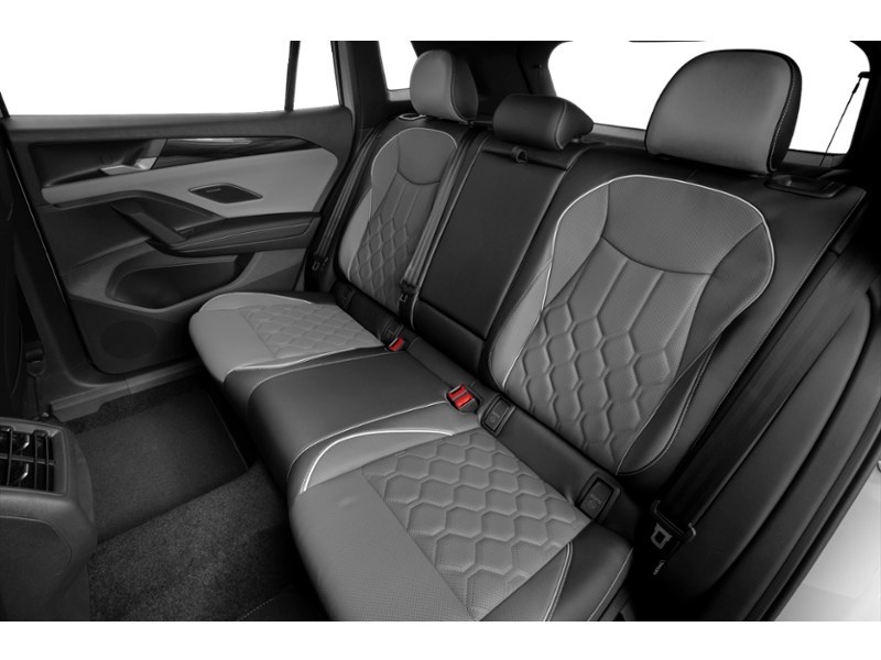 2025 Volkswagen Tiguan Highline R-Line 4MOTION Interior Shot 5
