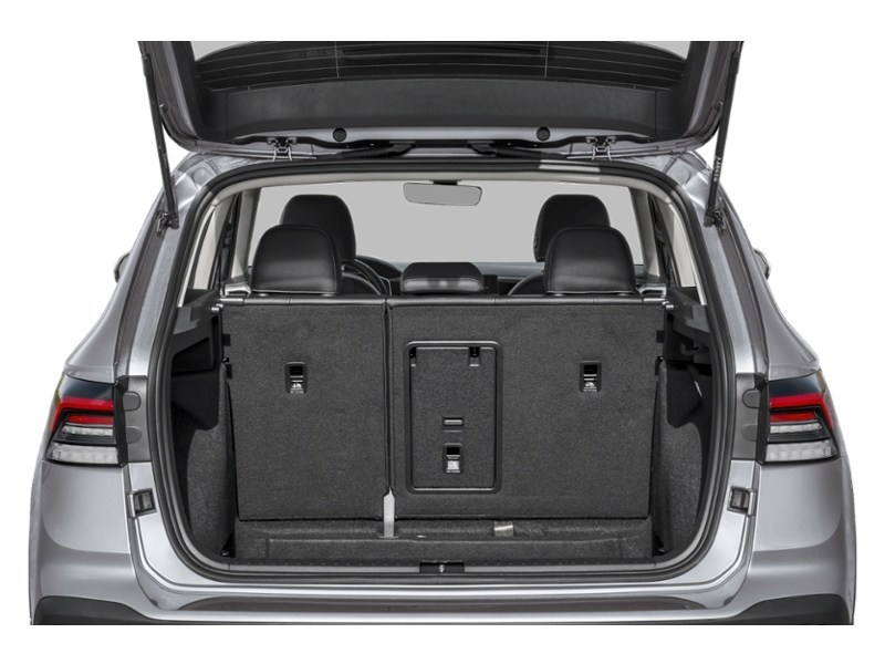 2026 Volkswagen Taos Comfortline 4MOTION Exterior Shot 4