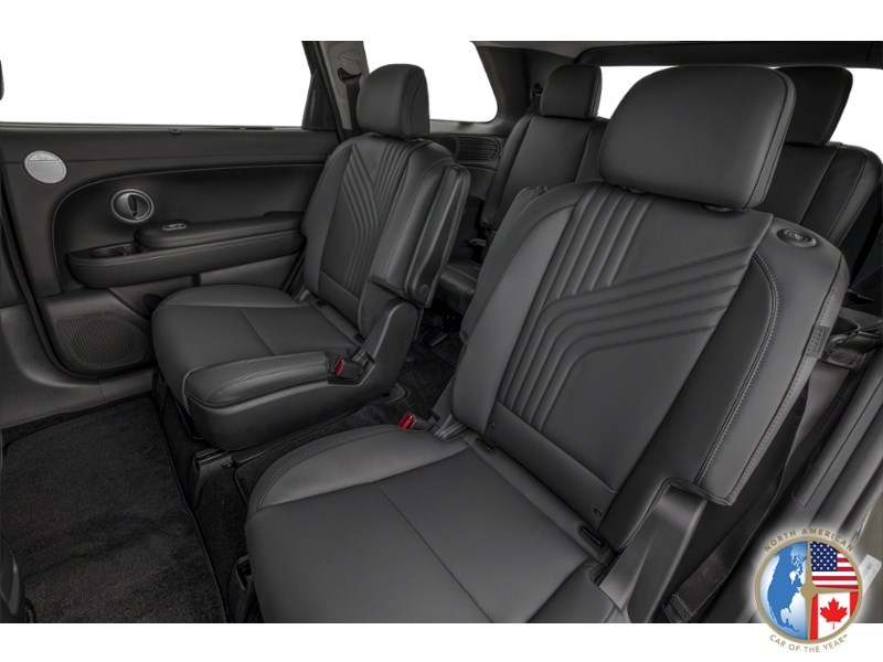 2027 Hyundai Palisade Preferred Trend AWD Interior Shot 5
