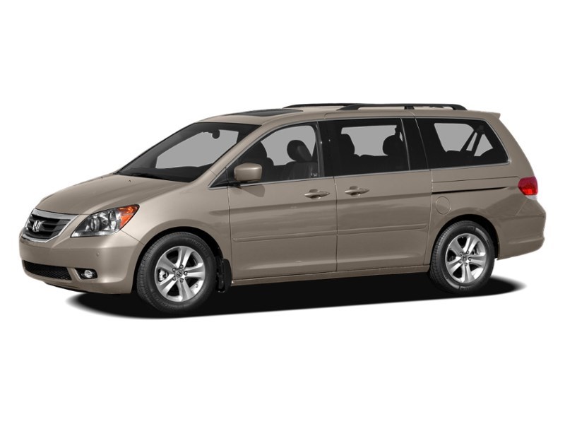 2009 Honda Odyssey 5dr Wgn Touring w/RES & Navi Mocha Metallic  Shot 2