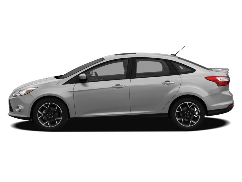 2012 Ford Focus 4dr Sdn SE Ingot Silver Metallic  Shot 33