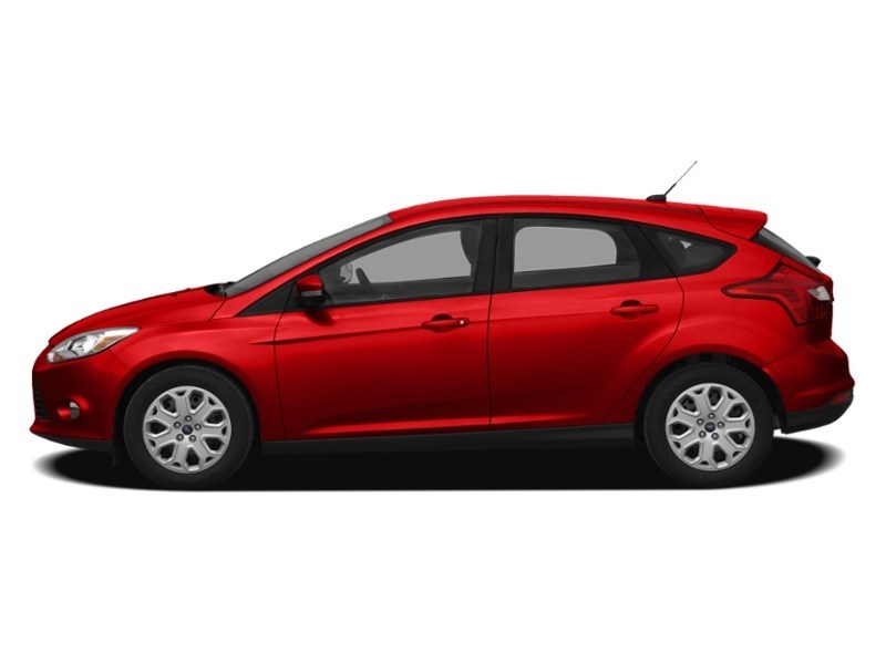 2012 Ford Focus 5dr HB SE Race Red  Shot 3