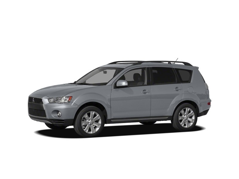 2012 Mitsubishi Outlander 4WD 4dr ES Cool Silver Metallic  Shot 2