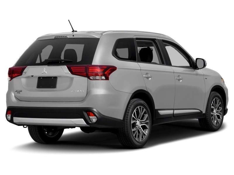 2017 Mitsubishi Outlander AWC 4dr ES Cool Silver  Shot 6