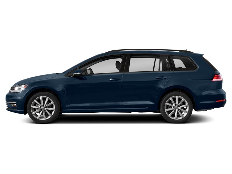 2018 Volkswagen Golf SportWagen Trendline Manual Silk Blue Metallic  Shot 15