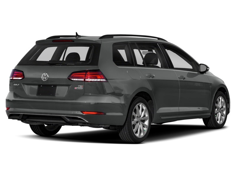 2018 Volkswagen Golf SportWagen Trendline Manual Platinum Grey Metallic  Shot 24