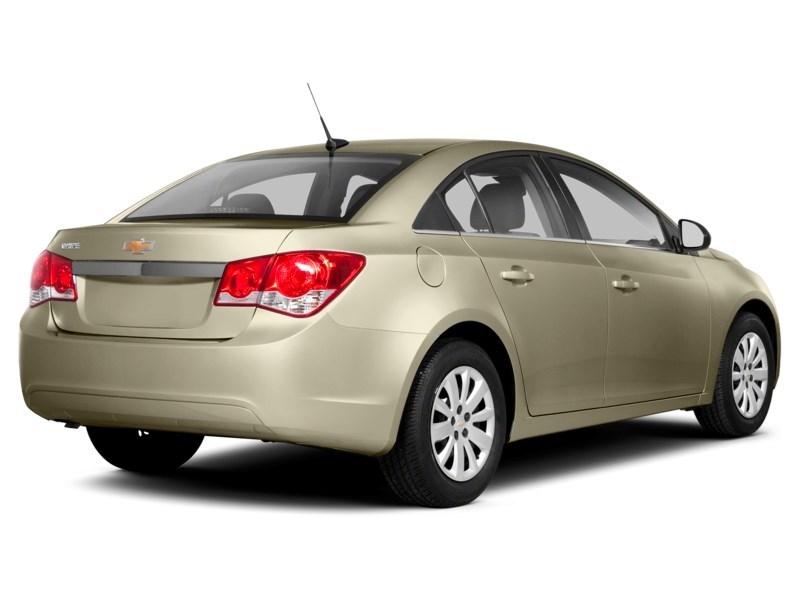 2013 Chevrolet Cruze 4dr Sdn LS w/1SA Champagne Silver Metallic  Shot 42