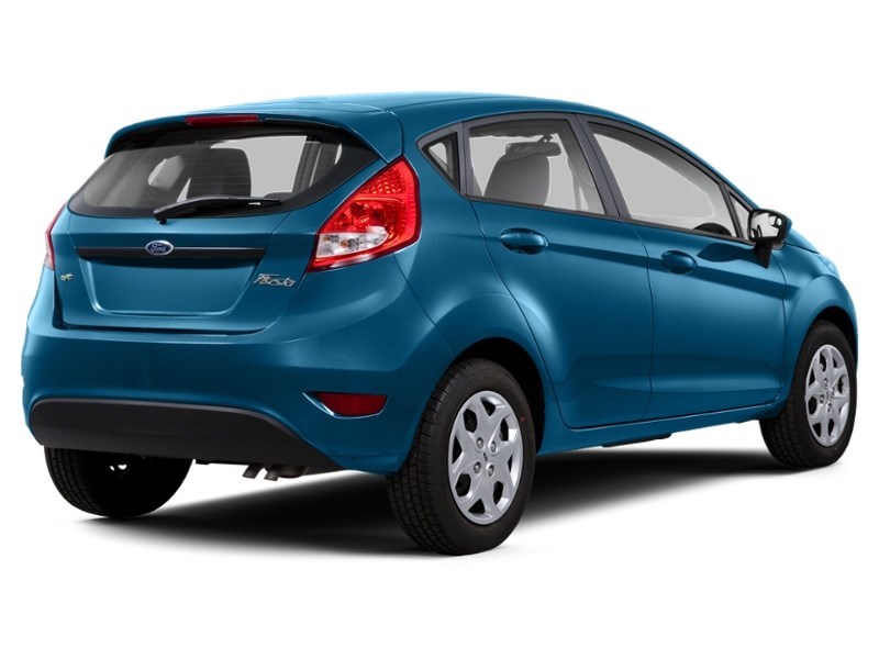 2013 Ford Fiesta 5dr HB SE Blue Candy Metallic Tinted Clearcoat  Shot 2