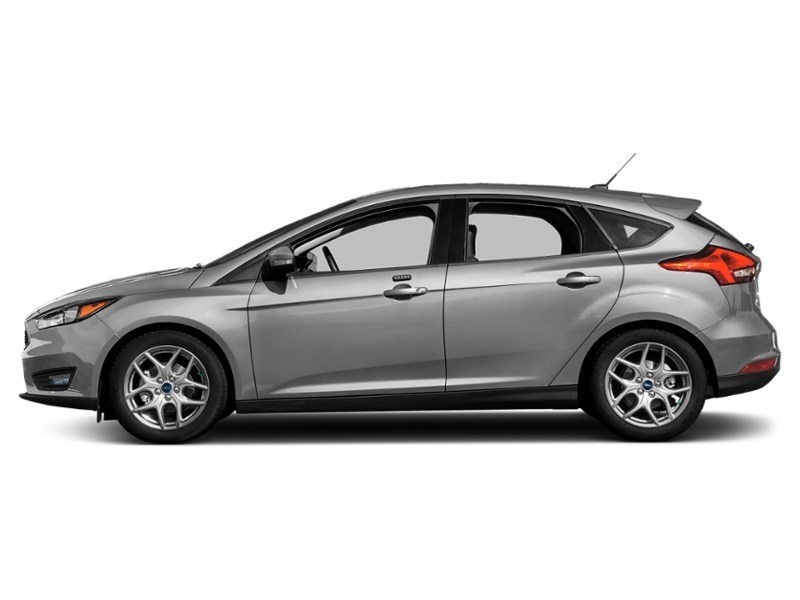 2015 Ford Focus 5dr HB SE Ingot Silver Metallic  Shot 41