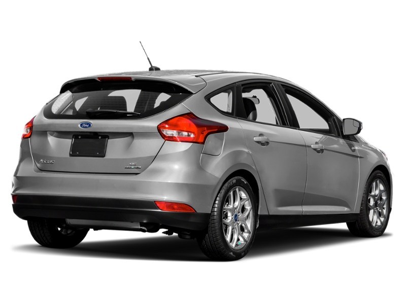 2015 Ford Focus 5dr HB SE Ingot Silver Metallic  Shot 38