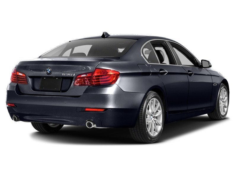 2016 BMW 535 i xDrive Azurite Black Metallic  Shot 11