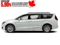 2017 Chrysler Pacifica 4dr Wgn Limited Bright White  Shot 9