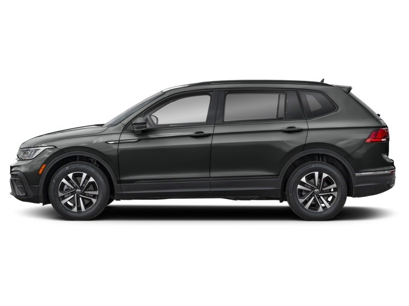 2022 Volkswagen Tiguan Trendline 4MOTION Deep Black Pearl  Shot 10