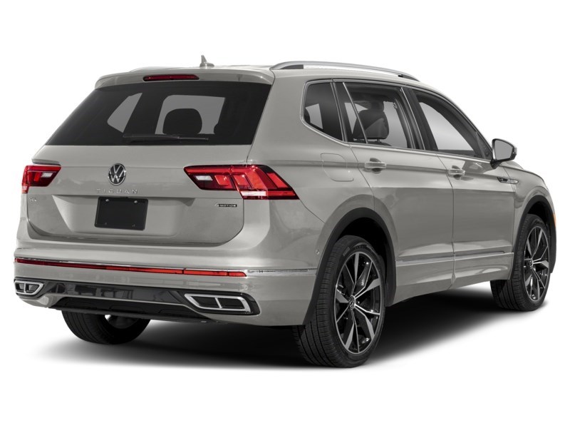 2023 Volkswagen Tiguan Highline R-Line 4MOTION Pyrite Silver Metallic  Shot 21
